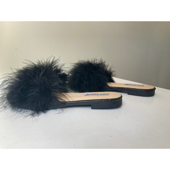 Cape Robbin feather slides - Picture 7 of 13